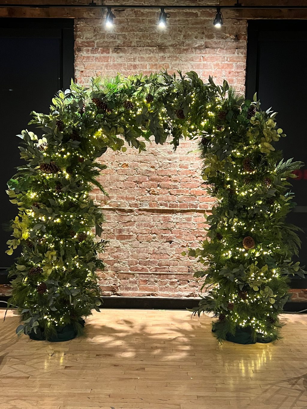 Ultra LUXE Pine Arch